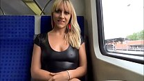 Мужик снял телочку в поезде и сексуально оторвался
